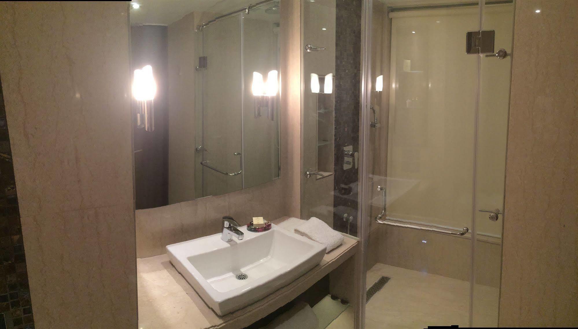 Hotel Vrisa Джайпур Екстериор снимка